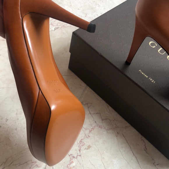 Gucci Womens platform pumps - Picture 5 of 8